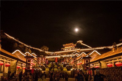 長(zhǎng)沙LED霓虹燈字廠(圖1)